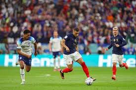 状态炸裂！中国飞人张溟鲲上演逆天一跳打破18年纪录，太刺激了.